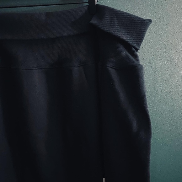 NWT good american cold shoulder sweatshirt - Picture 3 of 7